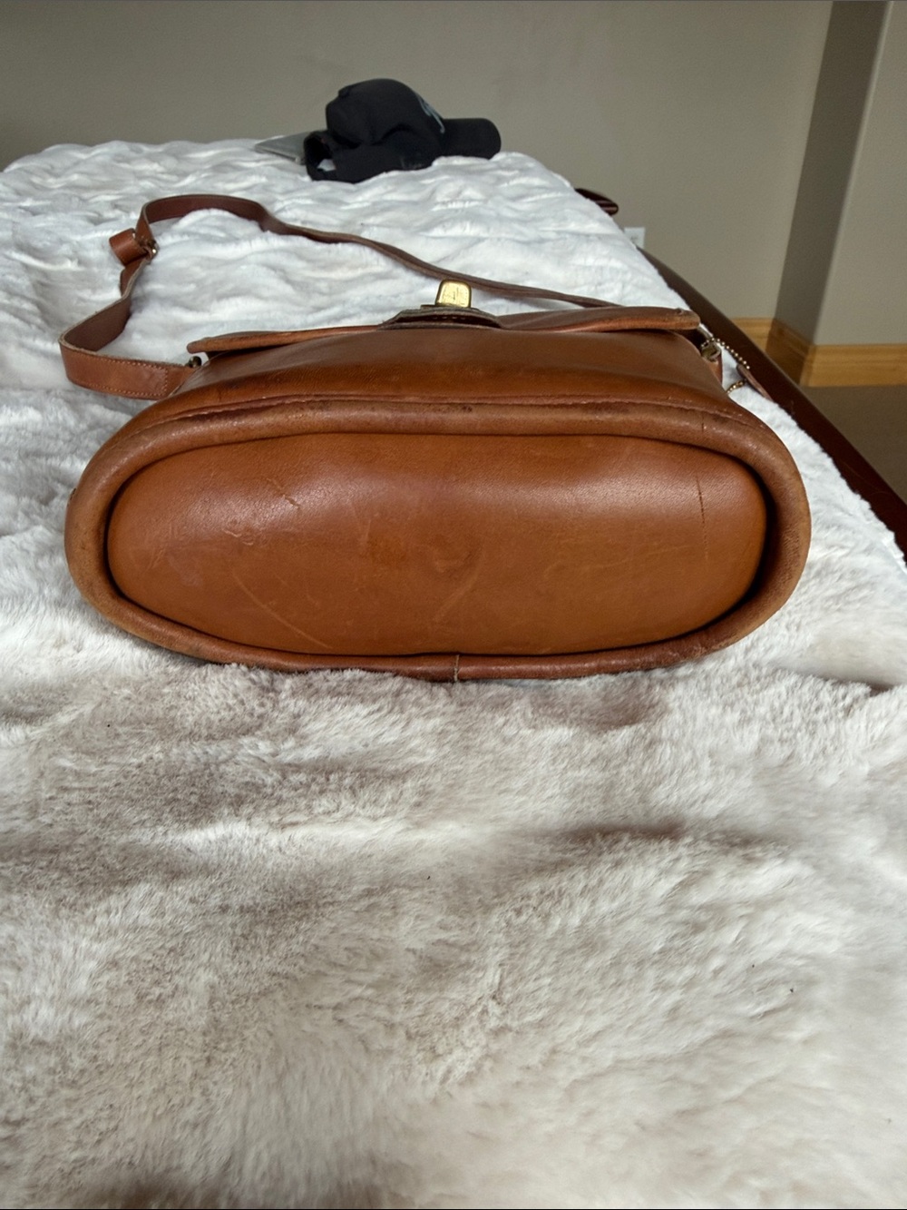 Vintage, Coach Leather Crossbody Bag - Picture 11 of 11